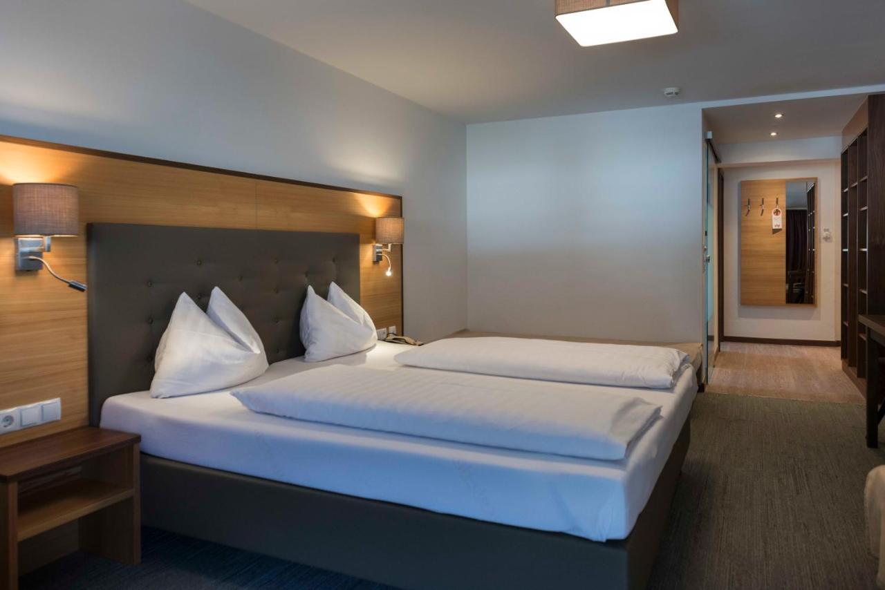 Hotel Neuwirt 齐勒河谷采尔 外观 照片